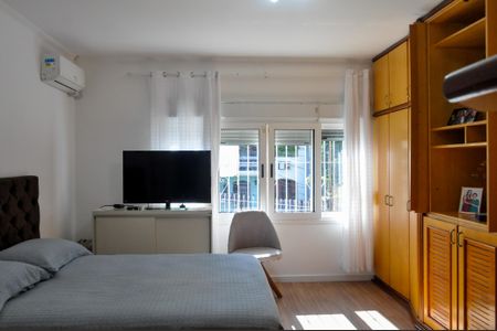 Casa à venda com 182m², 4 quartos e 2 vagasSuite 