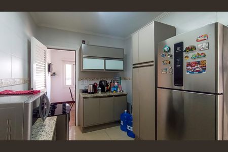 Casa à venda com 182m², 4 quartos e 2 vagasCozinha 