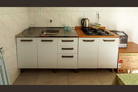 Casa à venda com 182m², 4 quartos e 2 vagasCozinha 