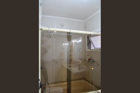 Casa à venda com 182m², 4 quartos e 2 vagasBanheiro suite 