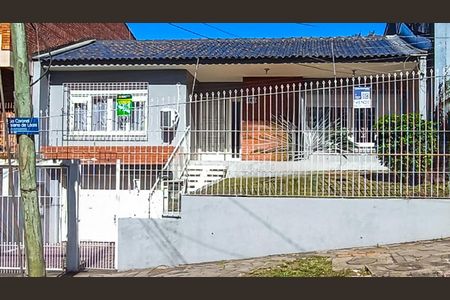 Casa à venda com 182m², 4 quartos e 2 vagasFachada 