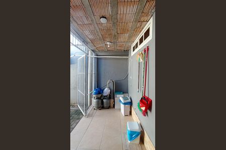 Casa à venda com 182m², 4 quartos e 2 vagasÁrea de Serviço