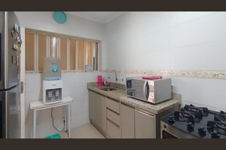 Casa à venda com 182m², 4 quartos e 2 vagasCozinha 