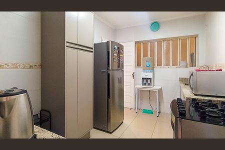 Casa à venda com 182m², 4 quartos e 2 vagasCozinha 