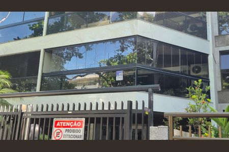 Apartamento à venda com 221m², 5 quartos e 3 vagas Apartamento à venda com 221m², 5 quartos e 3 vagasPlaca Instalada