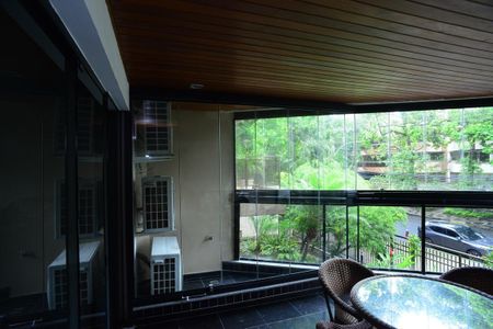 Varanda de apartamento para alugar com 5 quartos, 221m² em Barra da Tijuca, Rio de Janeiro