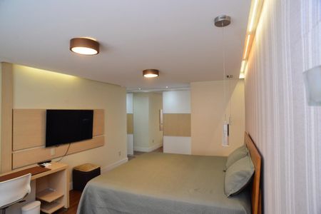 Apartamento à venda com 221m², 5 quartos e 3 vagas Apartamento à venda com 221m², 5 quartos e 3 vagasSuíte