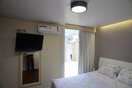 Apartamento à venda com 221m², 5 quartos e 3 vagas Apartamento à venda com 221m², 5 quartos e 3 vagasQuarto 2