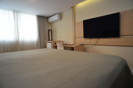 Apartamento à venda com 221m², 5 quartos e 3 vagas Apartamento à venda com 221m², 5 quartos e 3 vagasSuíte