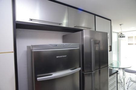 Apartamento à venda com 221m², 5 quartos e 3 vagas Apartamento à venda com 221m², 5 quartos e 3 vagasCozinha