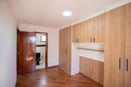 Apartamento para alugar com 98m², 3 quartos e 2 vagas Apartamento para alugar com 98m², 3 quartos e 2 vagasSUÍTE