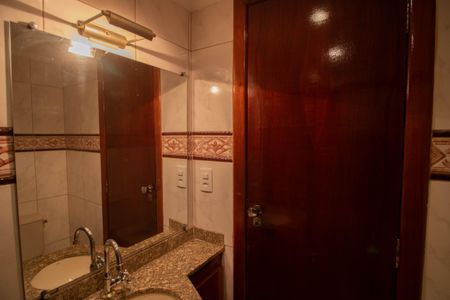 Apartamento para alugar com 98m², 3 quartos e 2 vagas Apartamento para alugar com 98m², 3 quartos e 2 vagasBANHEIRO
