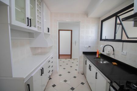 Apartamento para alugar com 98m², 3 quartos e 2 vagas Apartamento para alugar com 98m², 3 quartos e 2 vagasCOZINHA