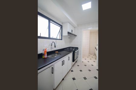 Apartamento para alugar com 98m², 3 quartos e 2 vagas Apartamento para alugar com 98m², 3 quartos e 2 vagasCOZINHA