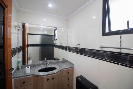 Apartamento para alugar com 98m², 3 quartos e 2 vagas Apartamento para alugar com 98m², 3 quartos e 2 vagasBANHEIRO DA SUÍTE