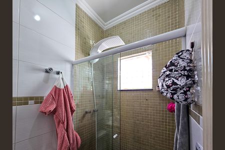 Casa à venda com 347m², 3 quartos e 6 vagas Casa à venda com 347m², 3 quartos e 6 vagasBanheiro da Suíte 2