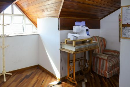 Casa à venda com 347m², 3 quartos e 6 vagas Casa à venda com 347m², 3 quartos e 6 vagasOutros