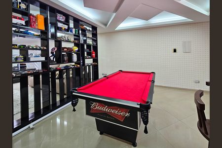 Casa à venda com 347m², 3 quartos e 6 vagas Casa à venda com 347m², 3 quartos e 6 vagasSala