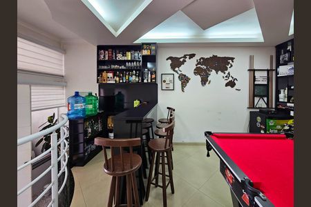 Casa à venda com 347m², 3 quartos e 6 vagas Casa à venda com 347m², 3 quartos e 6 vagasSala