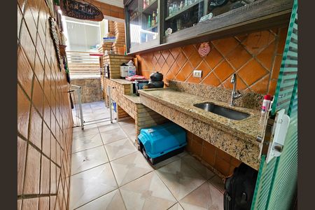 Casa à venda com 347m², 3 quartos e 6 vagas Casa à venda com 347m², 3 quartos e 6 vagasÁrea de Serviço e Churrasqueira
