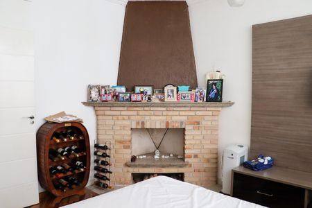 Casa à venda com 347m², 3 quartos e 6 vagas Casa à venda com 347m², 3 quartos e 6 vagasSala de TV