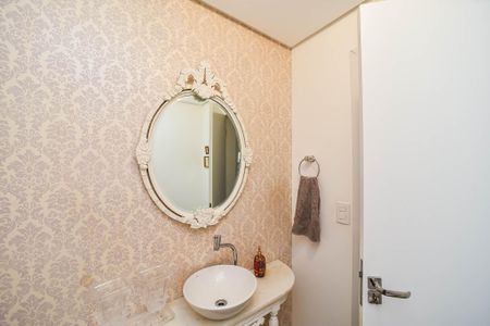 Casa para alugar com 480m², 4 quartos e 4 vagasLavabo