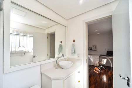 Casa para alugar com 480m², 4 quartos e 4 vagasBanheiro da Suíte 3