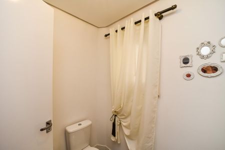 Casa para alugar com 480m², 4 quartos e 4 vagasLavabo