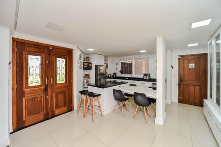Casa para alugar com 480m², 4 quartos e 4 vagasCozinha