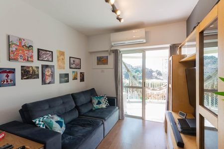 Apartamento à venda com 71m², 2 quartos e 1 vagaSala
