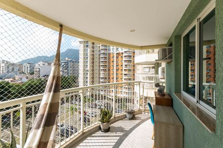 Apartamento à venda com 71m², 2 quartos e 1 vagaVaranda da Sala