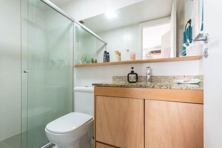 Apartamento à venda com 71m², 2 quartos e 1 vagaBanheiro Suíte