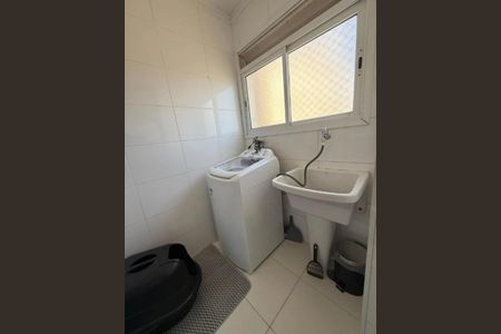 Apartamento à venda com 48m², 1 quarto e 1 vagaFoto 02