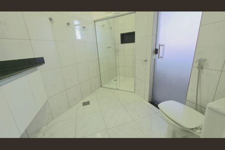 Casa para alugar com 240m², 3 quartos e 2 vagasBanheiro da Suíte 1