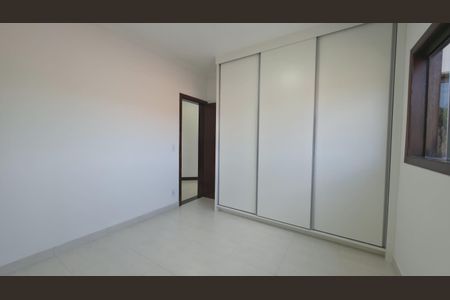 Casa para alugar com 240m², 3 quartos e 2 vagasQuarto 3