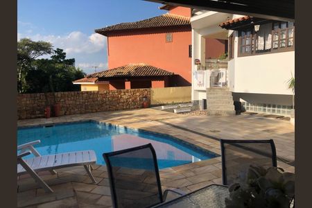 Casa de condomínio à venda com 413m², 3 quartos e 3 vagasPiscina