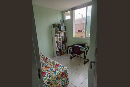 Casa de condomínio à venda com 413m², 3 quartos e 3 vagasQuarto