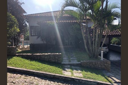 Casa de condomínio à venda com 413m², 3 quartos e 3 vagasÁrea de Externa