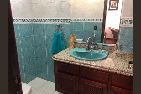 Casa de condomínio à venda com 413m², 3 quartos e 3 vagasBanheiro