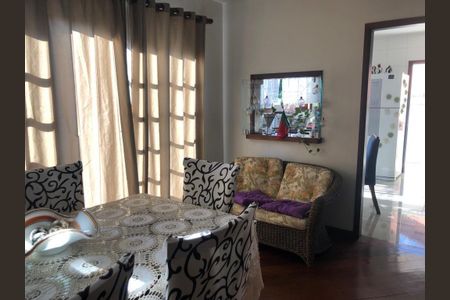 Casa de condomínio à venda com 413m², 3 quartos e 3 vagasSala