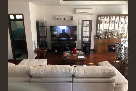 Sala de casa de condomínio à venda com 3 quartos, 413m² em Mata Paca, Rio de Janeiro