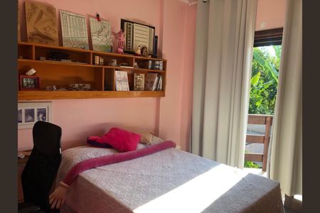Casa de condomínio à venda com 413m², 3 quartos e 3 vagasQuarto