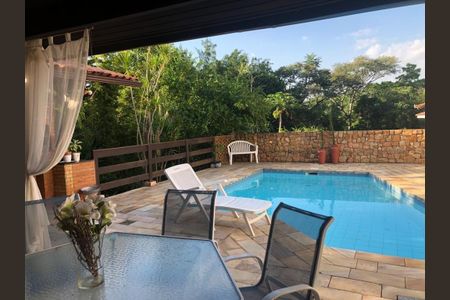 Casa de condomínio à venda com 413m², 3 quartos e 3 vagasPiscina