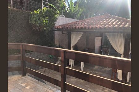 Casa de condomínio à venda com 413m², 3 quartos e 3 vagasVaranda