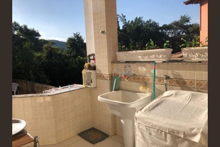 Casa de condomínio à venda com 413m², 3 quartos e 3 vagasBanheiro