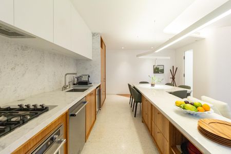 Apartamento para alugar com 110m², 3 quartos e 4 vagas Apartamento para alugar com 110m², 3 quartos e 4 vagasCozinha