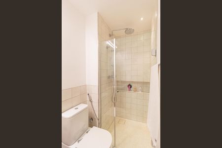 Apartamento para alugar com 110m², 3 quartos e 4 vagas Apartamento para alugar com 110m², 3 quartos e 4 vagasBanheiro da Suíte 2