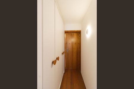 Apartamento para alugar com 110m², 3 quartos e 4 vagas Apartamento para alugar com 110m², 3 quartos e 4 vagasCorredor