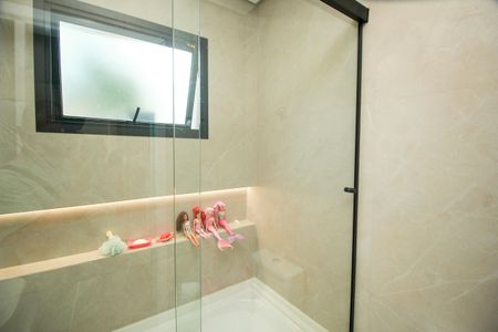 Casa à venda com 126m², 3 quartos e 3 vagas Casa à venda com 126m², 3 quartos e 3 vagasBanheiro Social