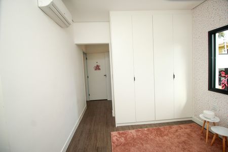 Casa à venda com 126m², 3 quartos e 3 vagas Casa à venda com 126m², 3 quartos e 3 vagasQuarto 1